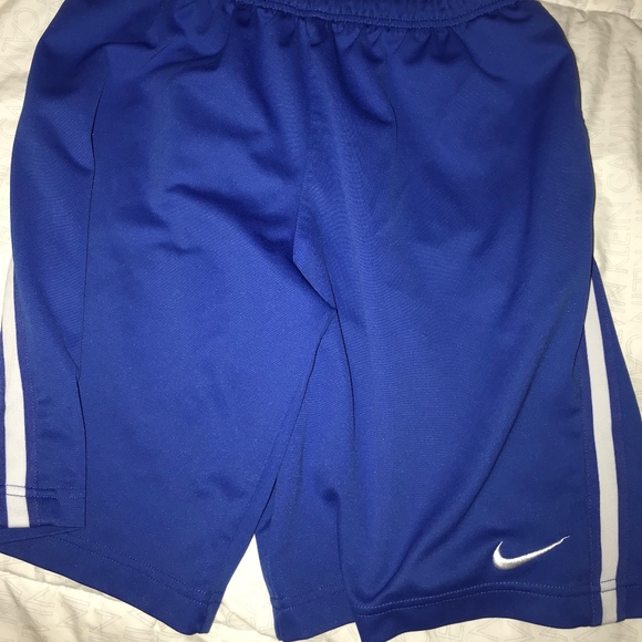 Men's Nike Blue Basketball Athletic Shorts Medium - Picture 1 of 3